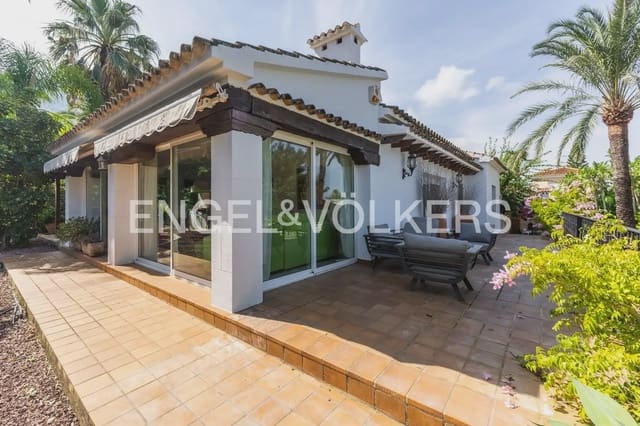 6 slaapkamer Villa te koop in El Montgó, Dénia met zwembad garage - € 975.000 (Ref: 10153883)