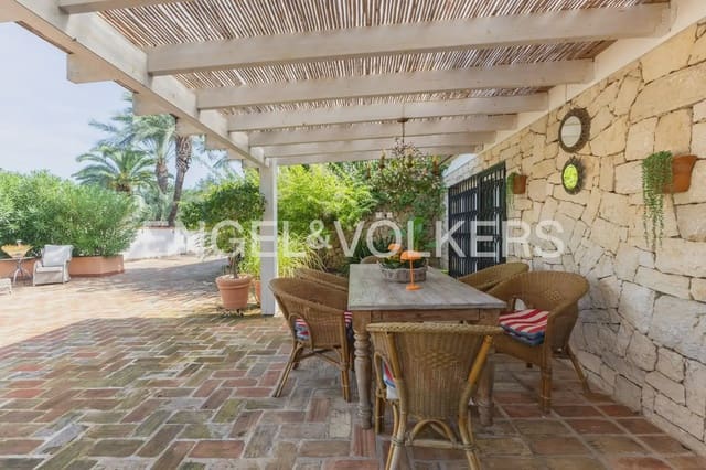 6 slaapkamer Villa te koop in El Montgó, Dénia met zwembad garage - € 975.000 (Ref: 10153883)