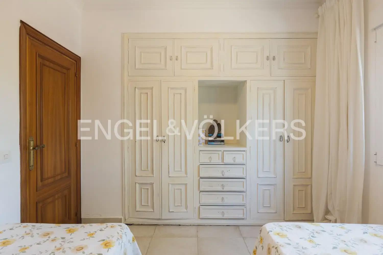 6 slaapkamer Villa te koop in Denia met zwembad garage - € 975.000 (Ref: 10153883)