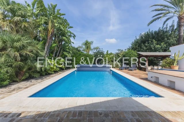 6 slaapkamer Villa te koop in El Montgó, Dénia met zwembad garage - € 975.000 (Ref: 10153883)