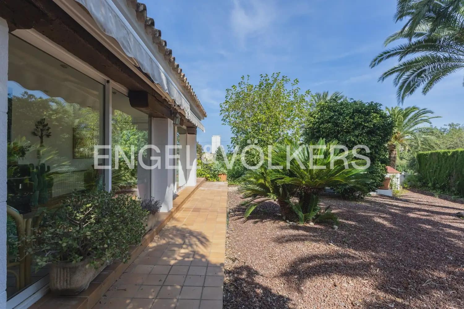 6 slaapkamer Villa te koop in Denia met zwembad garage - € 975.000 (Ref: 10153883)