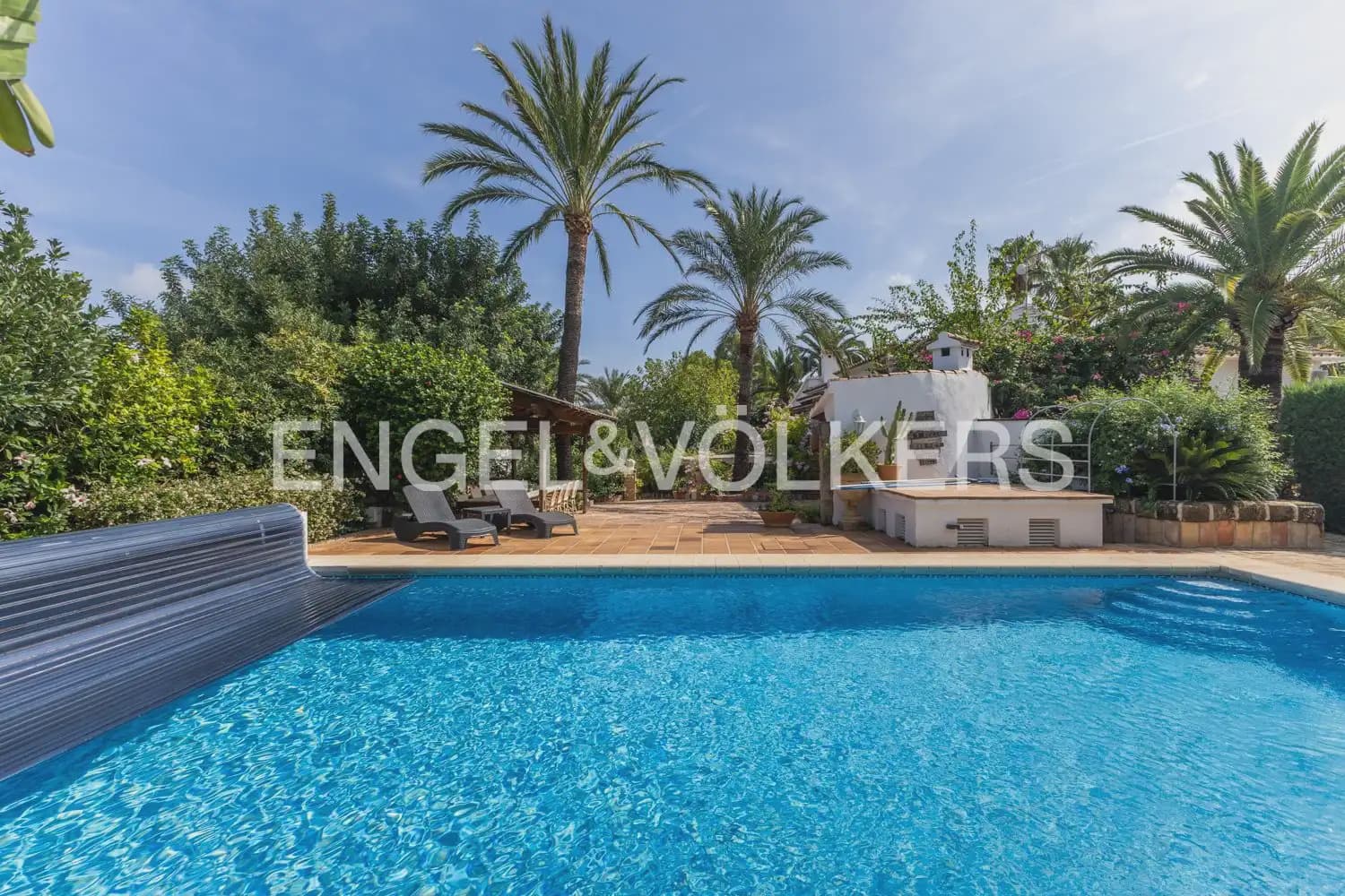 6 slaapkamer Villa te koop in Denia met zwembad garage - € 975.000 (Ref: 10153883)