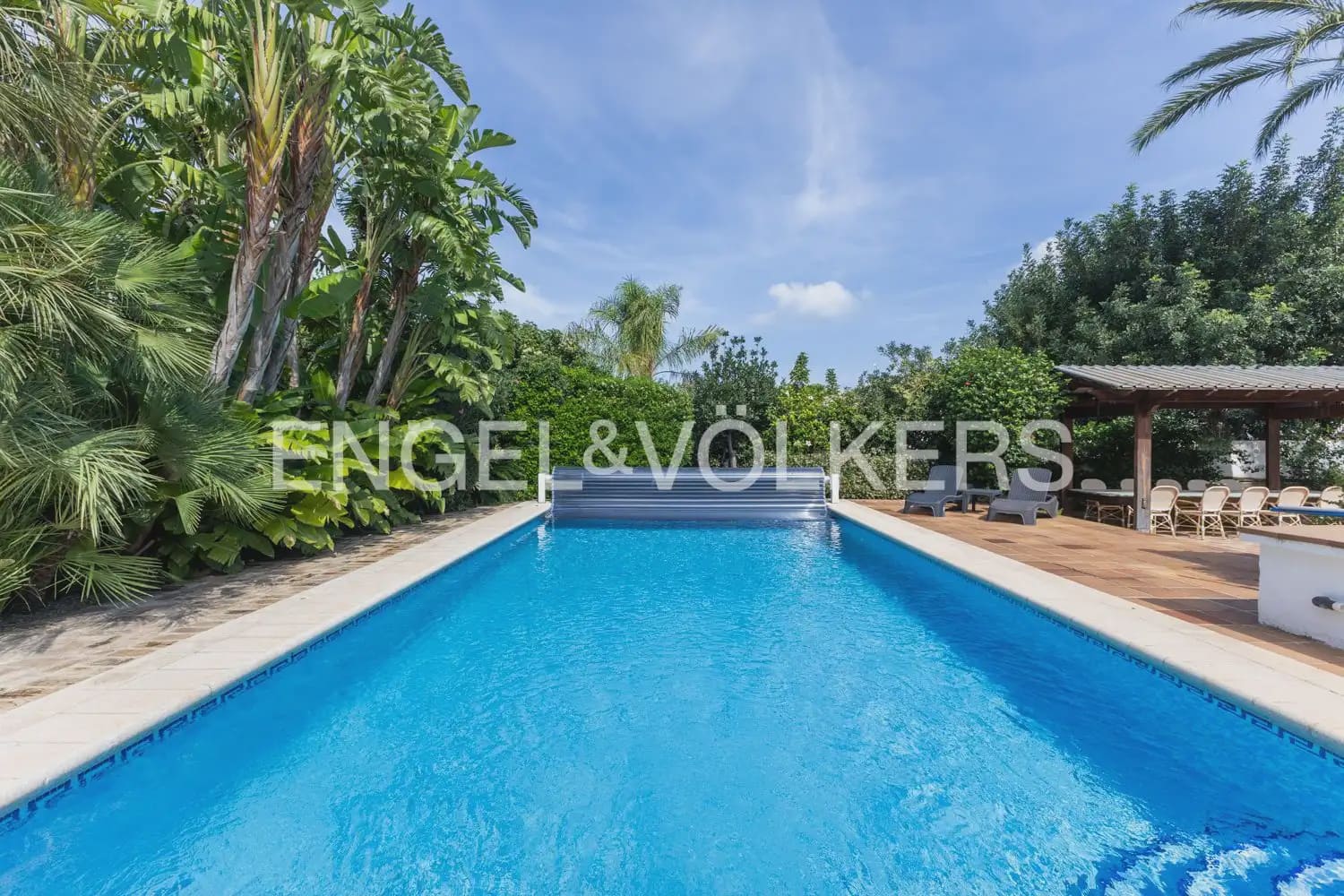 6 slaapkamer Villa te koop in Denia met zwembad garage - € 975.000 (Ref: 10153883)