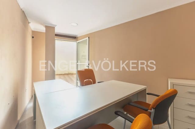 2 bedroom Flat for sale in El Carme, Valencia city with garage - € 450,000 (Ref: 10154036)