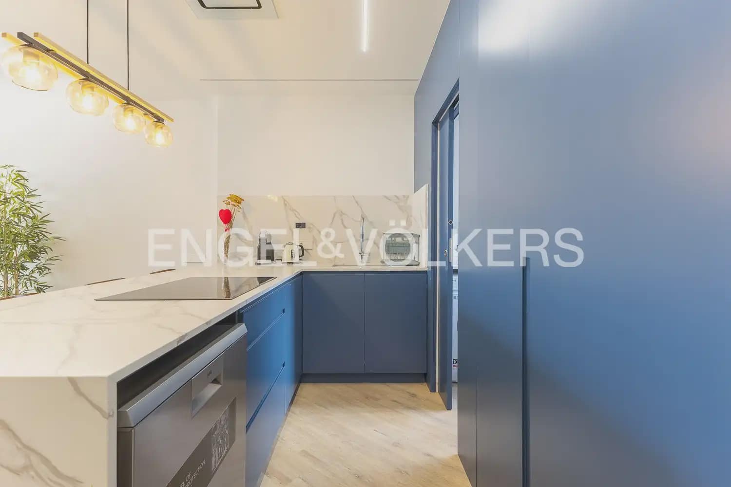 4 slaapkamer Flat te koop in Valencia stad - € 600.000 (Ref: 10154037)