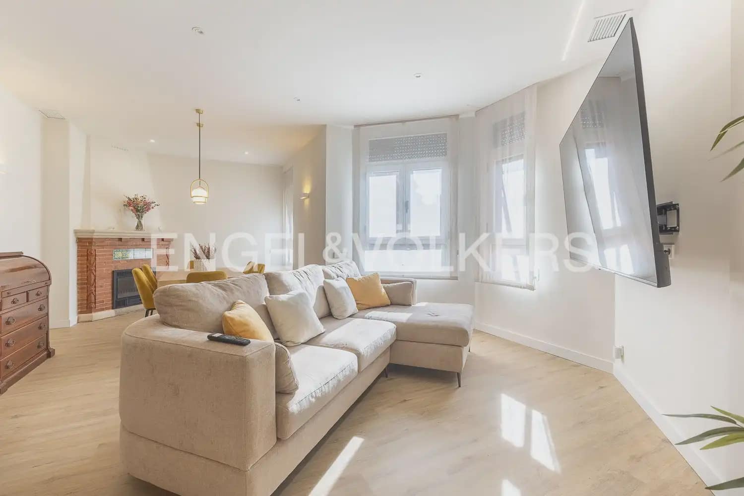 4 slaapkamer Flat te koop in Valencia stad - € 600.000 (Ref: 10154037)