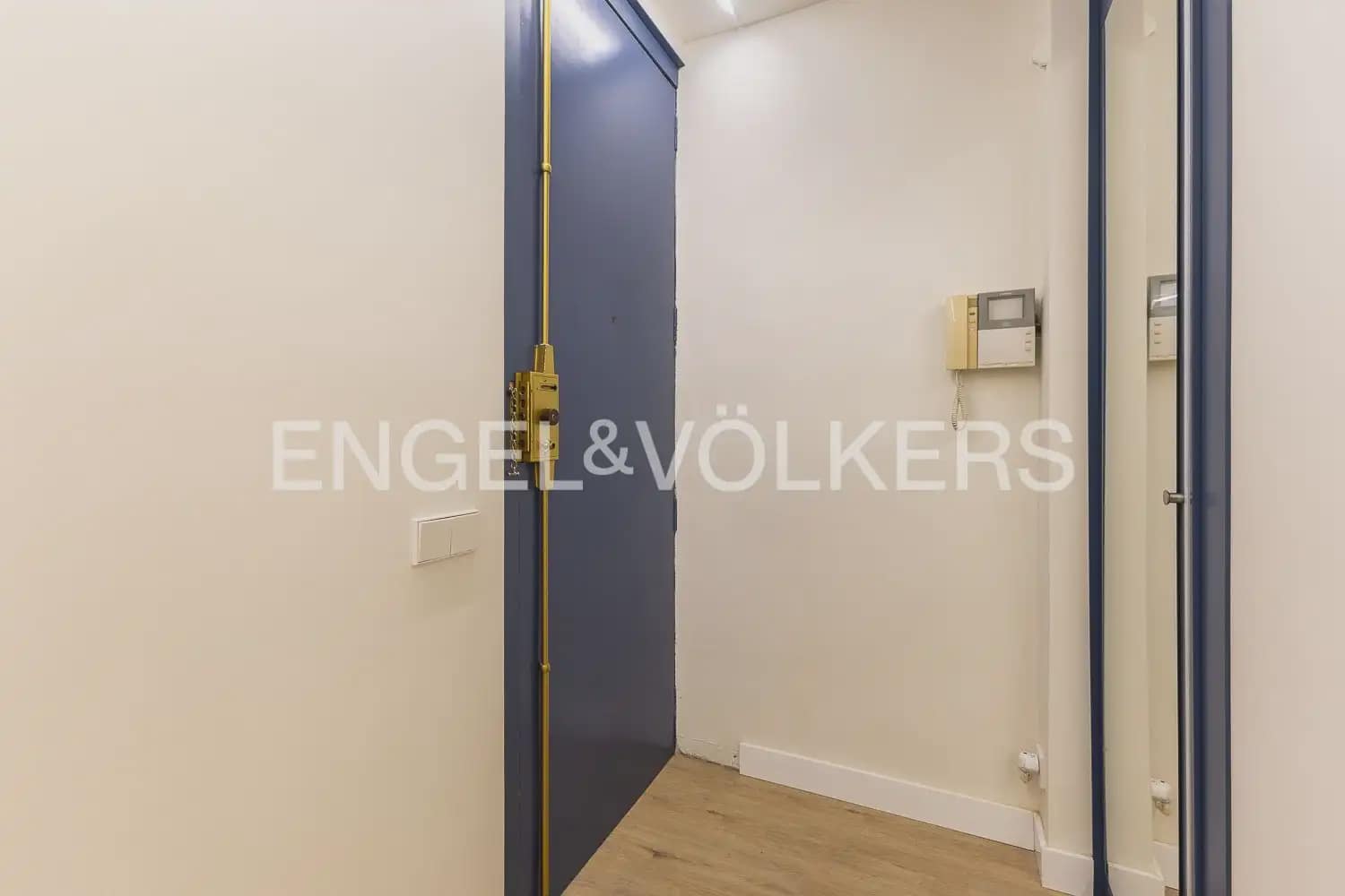 4 slaapkamer Flat te koop in Valencia stad - € 600.000 (Ref: 10154037)