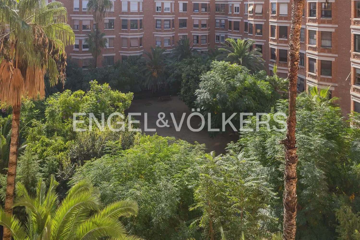 4 slaapkamer Flat te koop in Valencia stad - € 600.000 (Ref: 10154037)