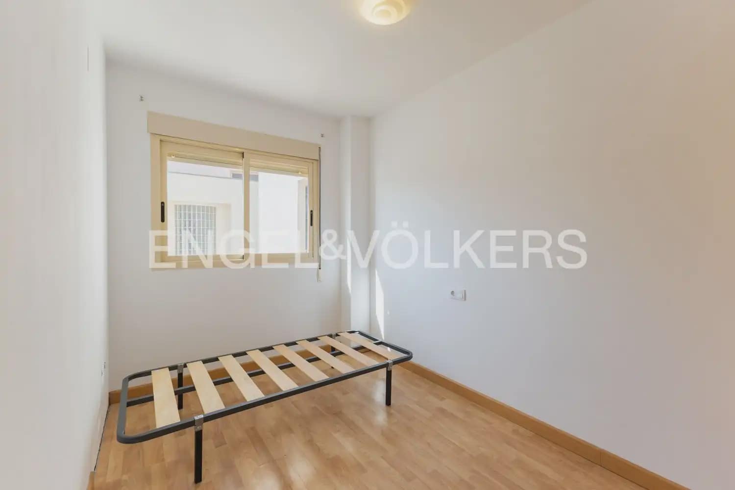2 bedroom Flat for rent in Sagunto / Sagunt with garage - € 1,150 (Ref: 10154038)