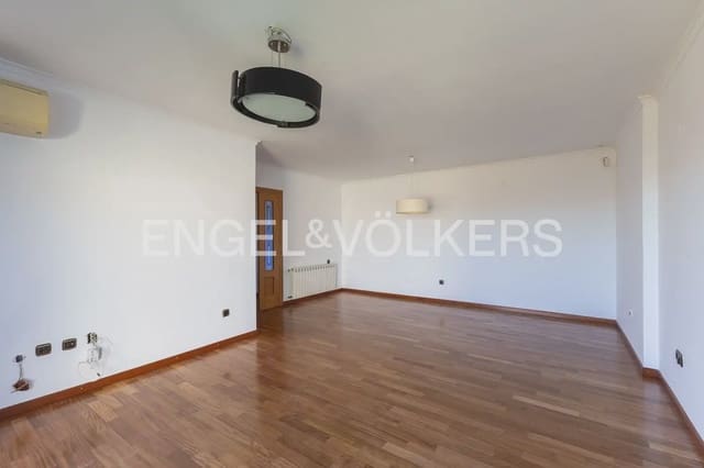 Ático de 4 habitaciones en Penya-Roja, València ciudad en alquiler con garaje - 2.600 € (Ref: 10154039)