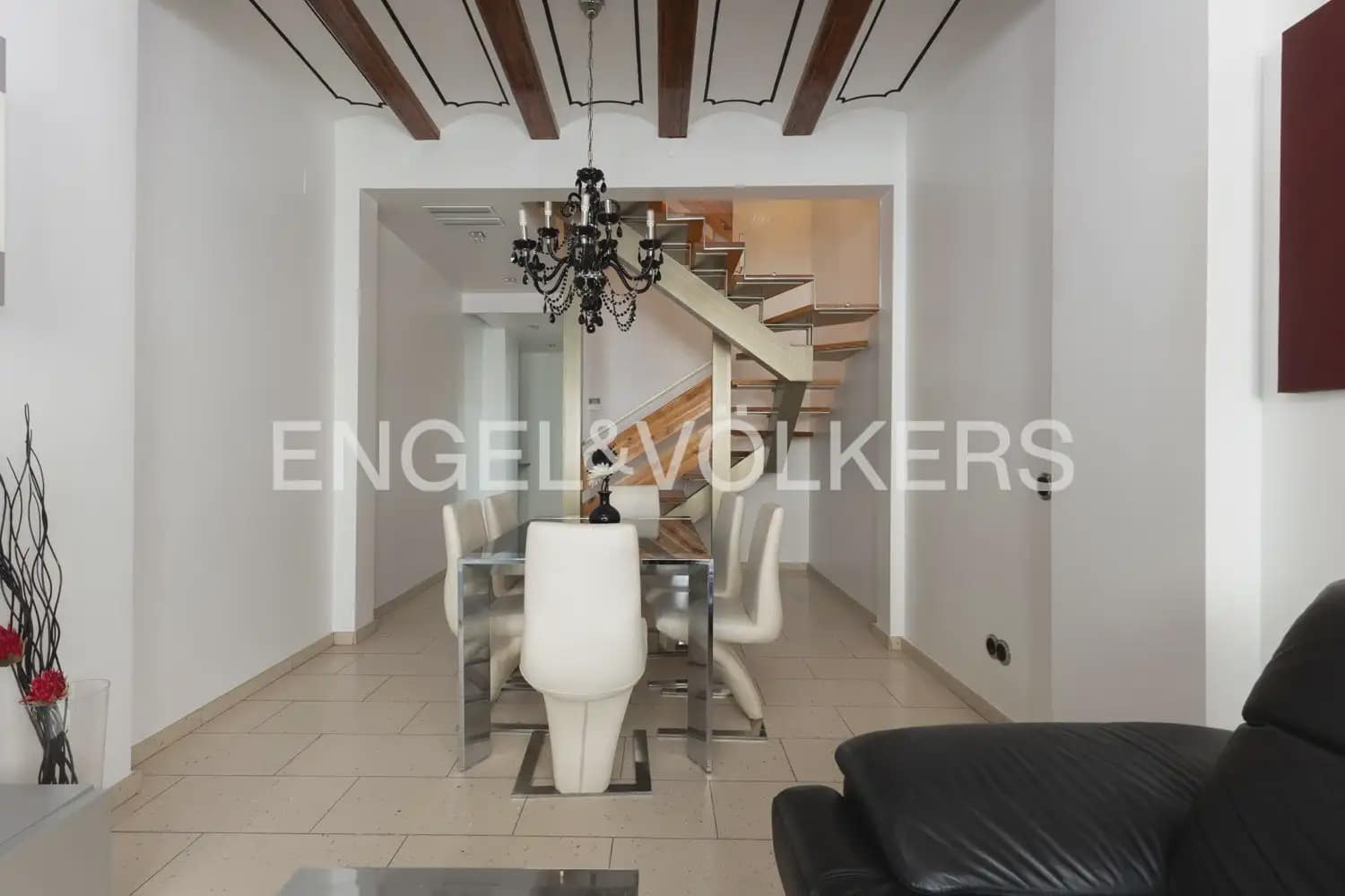 3 bedroom Townhouse for rent in Valencia city - € 1,900 (Ref: 10154291)