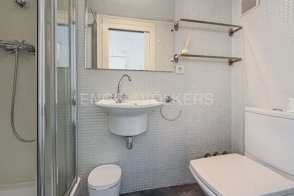 1 sypialnia Mieszkanie do wynajęcia w Miasto Walencja z basenem garażem - 1 400 € (Ref: 10155466)