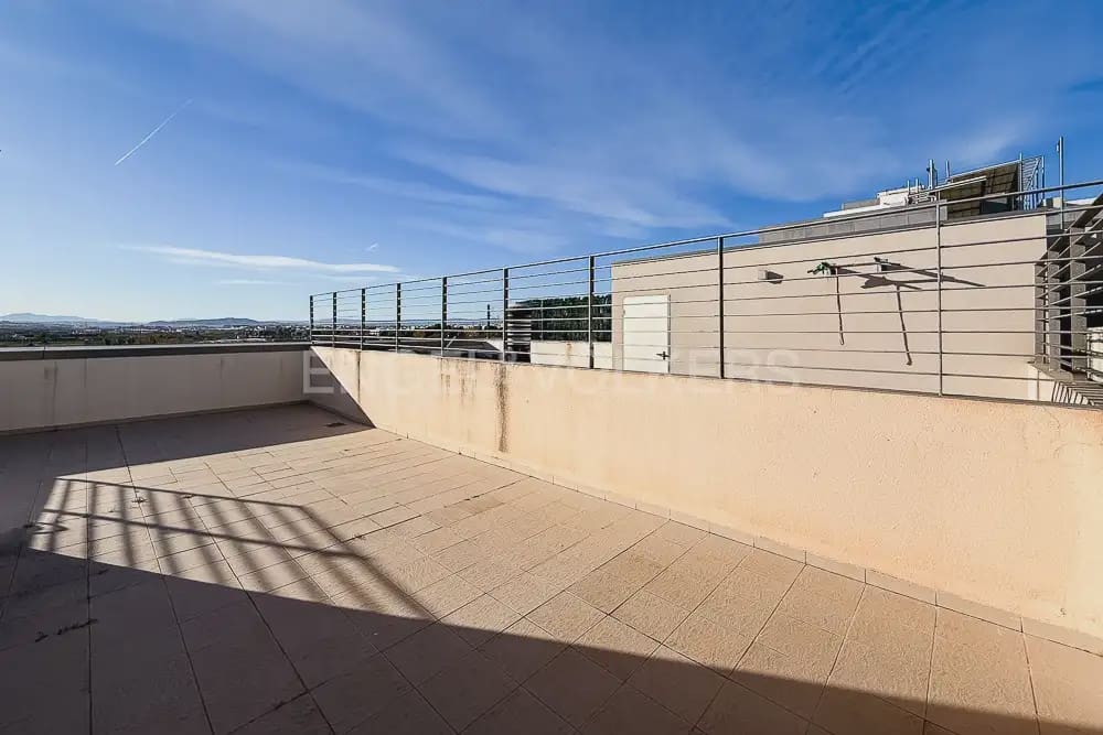1 sypialnia Mieszkanie do wynajęcia w Miasto Walencja z basenem garażem - 1 400 € (Ref: 10155466)