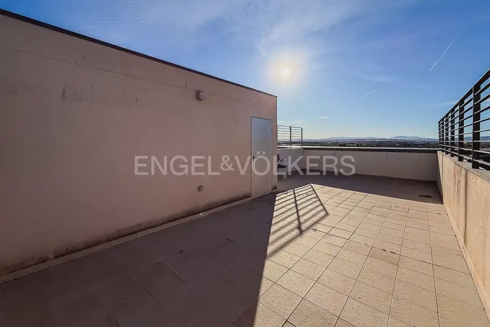 1 sypialnia Mieszkanie do wynajęcia w Miasto Walencja z basenem garażem - 1 400 € (Ref: 10155466)