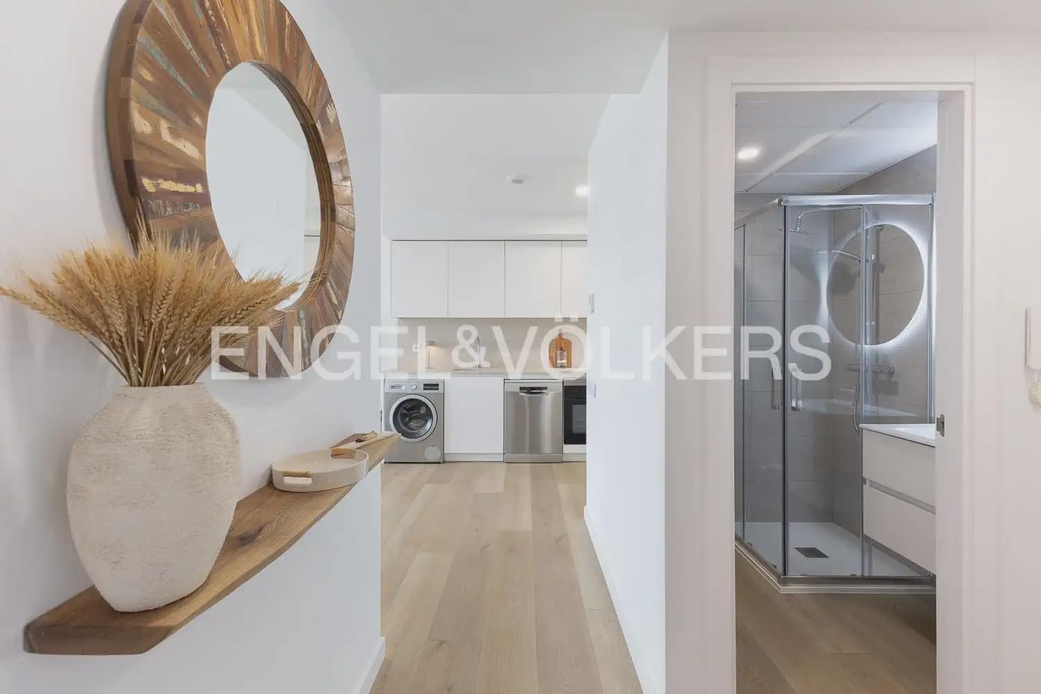 2 bedroom Flat for rent in Puig with pool garage - € 2,100 (Ref: 10155757)