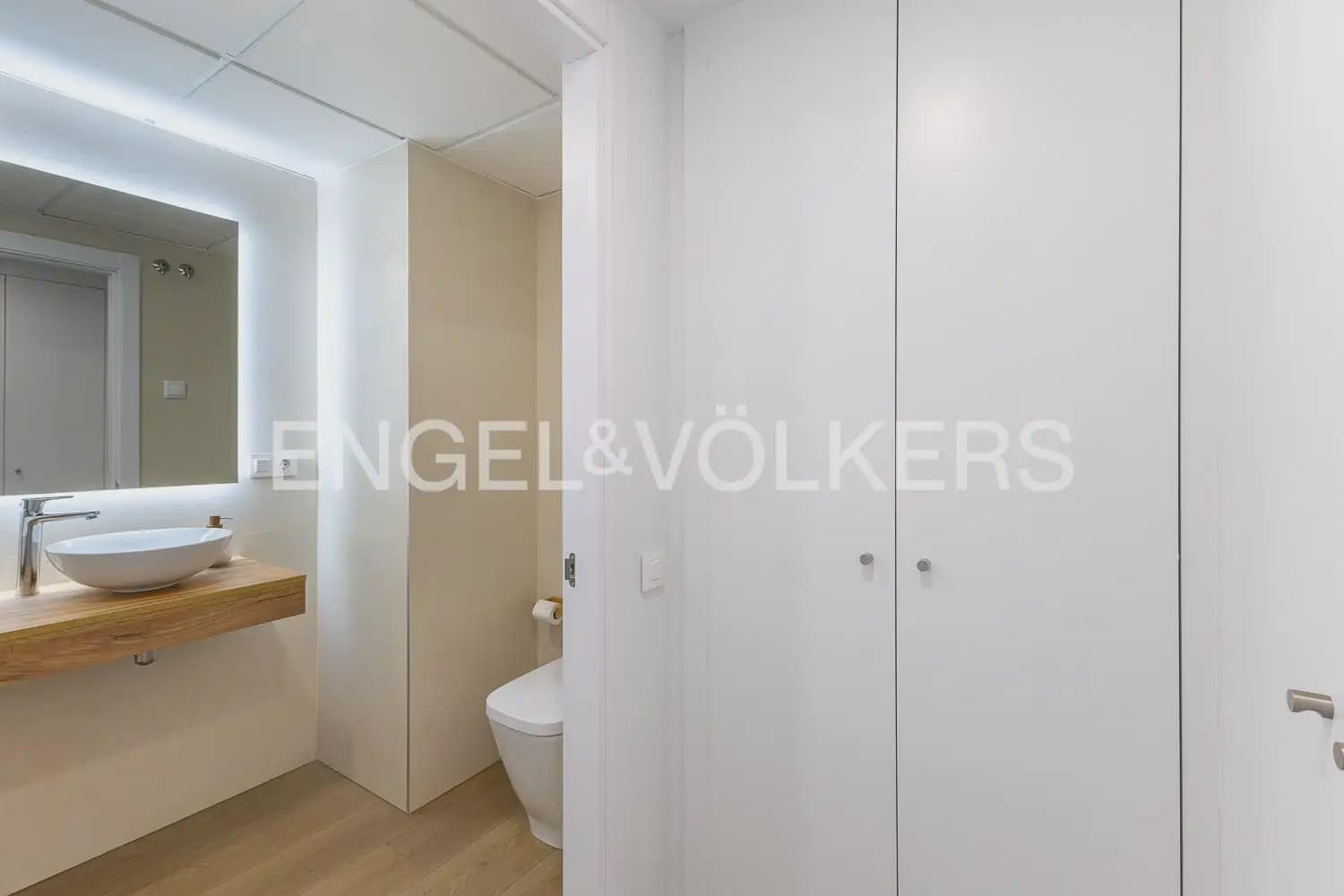2 bedroom Flat for rent in Puig with pool garage - € 2,100 (Ref: 10155757)