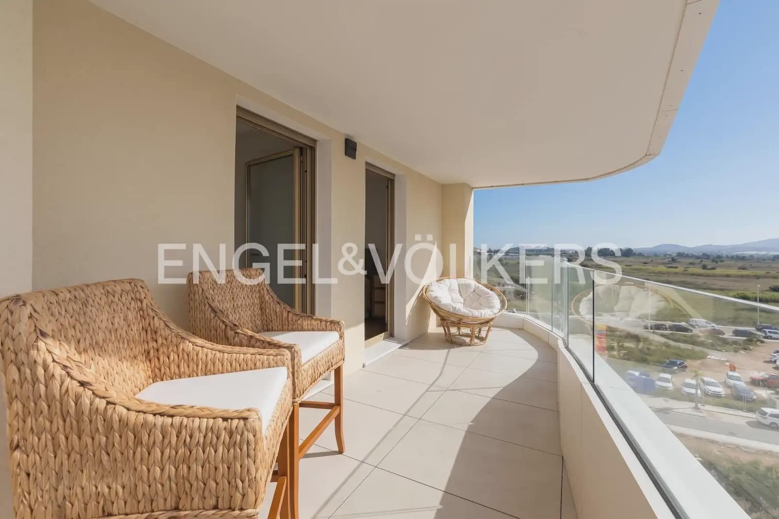 2 bedroom Flat for rent in Puig with pool garage - € 2,100 (Ref: 10155757)
