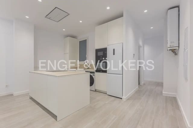 3 slaapkamer Flat te huur in La Gran Via, Valencia stad - € 2.500 (Ref: 10155758)