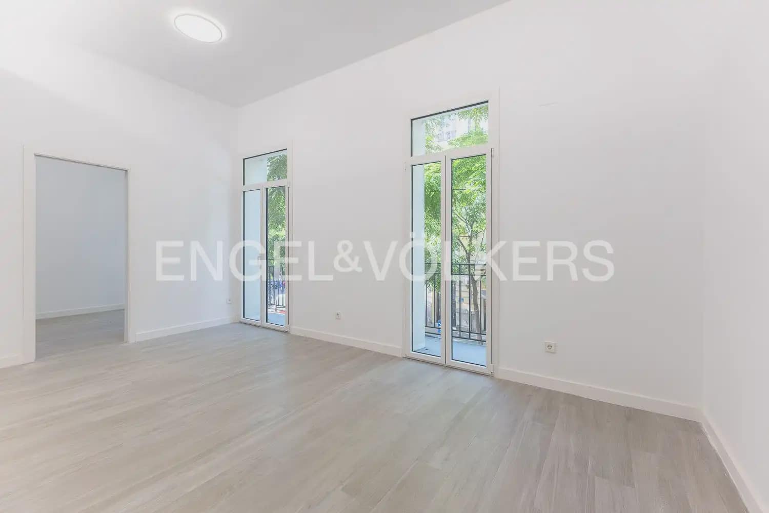 3 sovrum Lägenhet att hyra i Valencia stad - 2 500 € (Ref: 10155758)