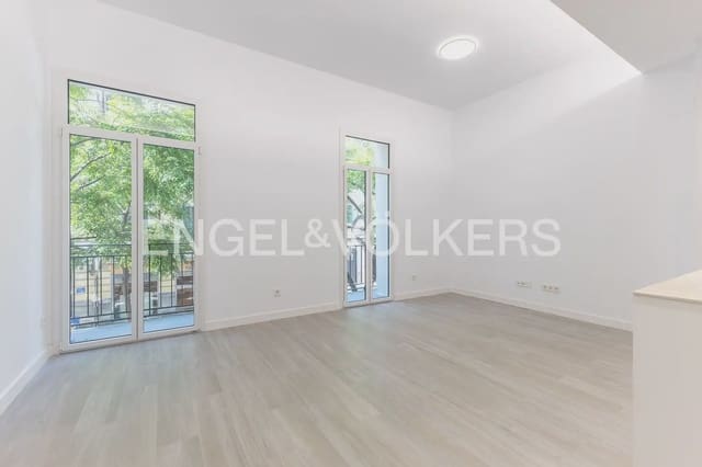 3 slaapkamer Flat te huur in La Gran Via, Valencia stad - € 2.500 (Ref: 10155758)