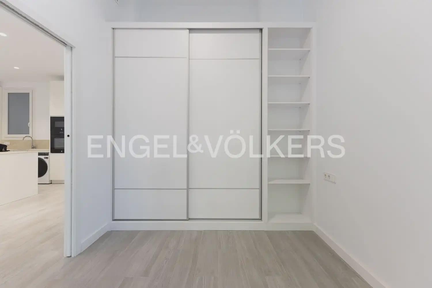 3 sovrum Lägenhet att hyra i Valencia stad - 2 500 € (Ref: 10155758)