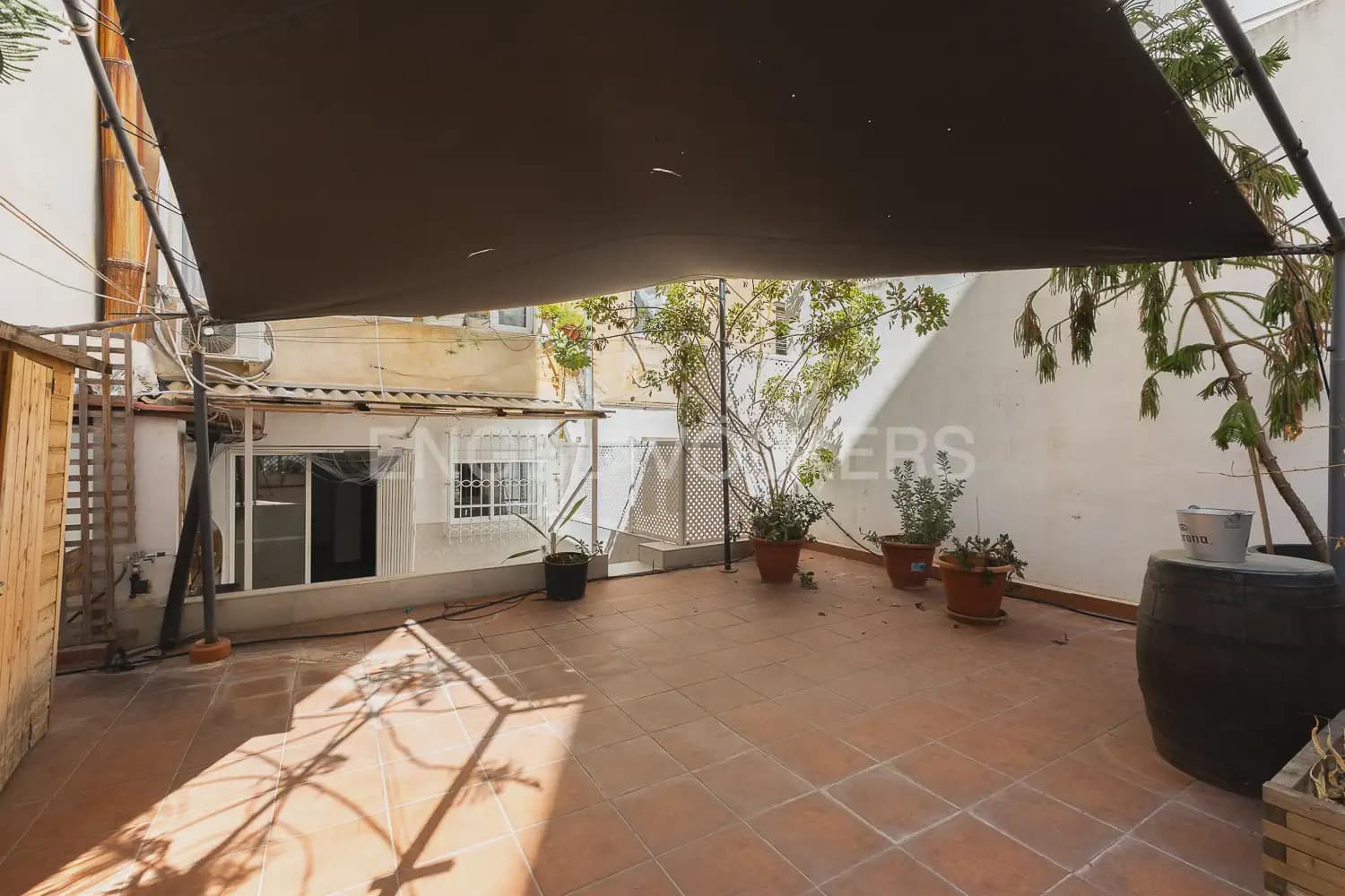 Piso de 2 habitaciones en València ciudad en alquiler - 1.300 € (Ref: 10155759)