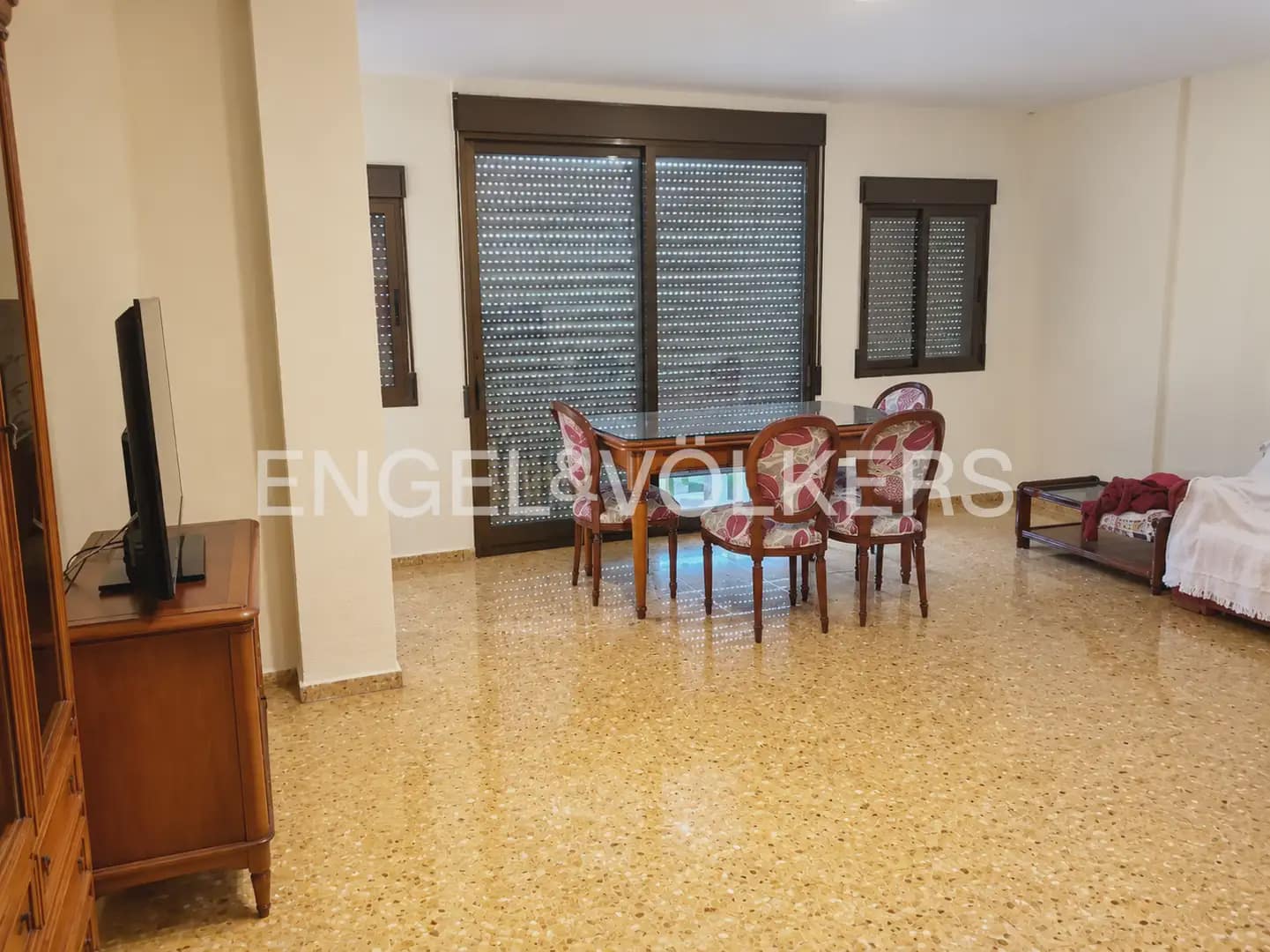 3 Zimmer Wohnung zu vermieten in Valencia Stadt - 1.200 € (Ref: 10156906)