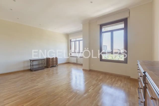 4 slaapkamer Flat te huur in Exposicio, Valencia stad - € 3.000 (Ref: 10156907)