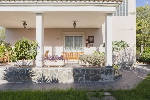 6 sypialnia Willa na sprzedaż w Serra z basenem garażem - 630 000 € (Ref: 10156909)