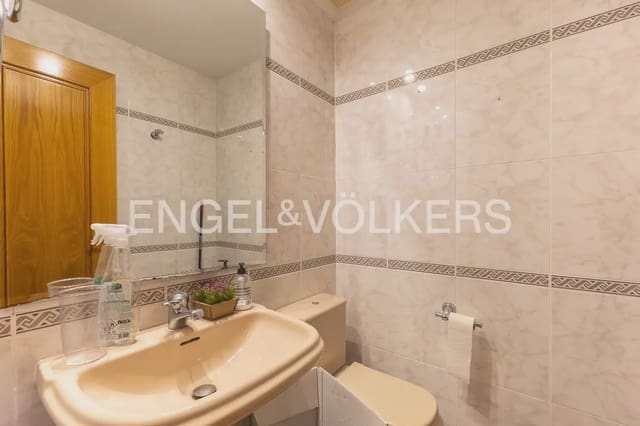 5 soveværelse Lejlighed til salg i Exposicio, Valencia by med garage - € 860.000 (Ref: 10158651)