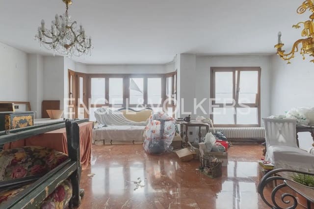 5 soveværelse Lejlighed til salg i Exposicio, Valencia by med garage - € 860.000 (Ref: 10158651)