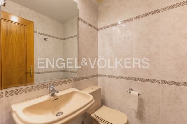 5 soveværelse Lejlighed til salg i Exposicio, Valencia by med garage - € 860.000 (Ref: 10158651)