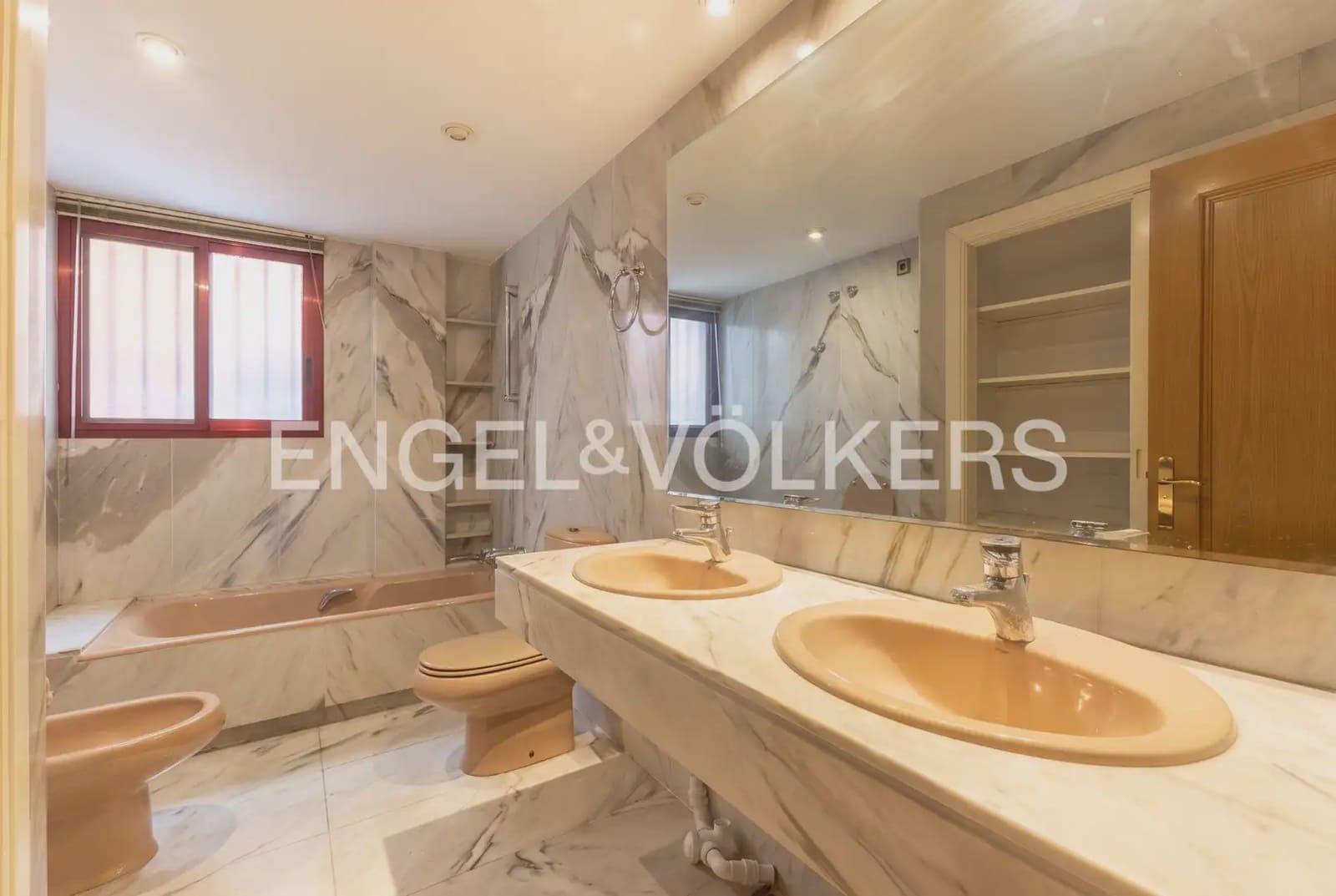 5 soveværelse Lejlighed til salg i Valencia by med garage - € 860.000 (Ref: 10158651)
