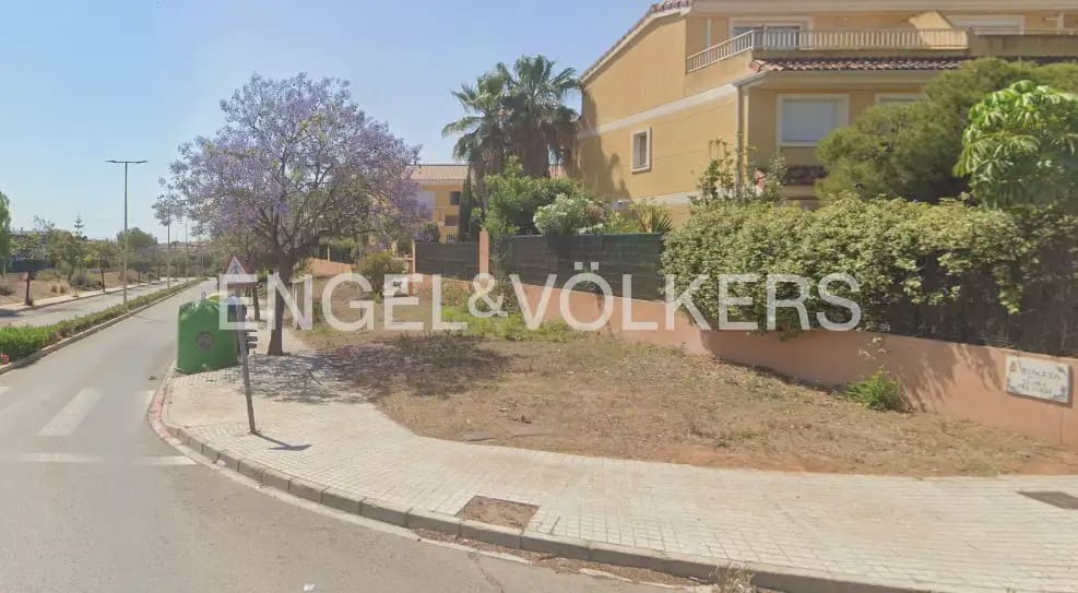 4 bedroom Terraced Villa for rent in Moncada with pool garage - € 2,000 (Ref: 10158652)