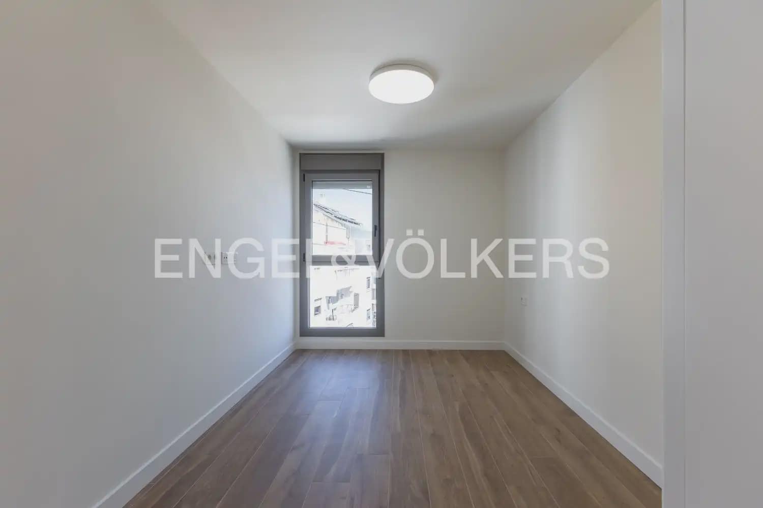 3 sovrum Lägenhet att hyra i Valencia stad med garage - 1 600 € (Ref: 10158749)