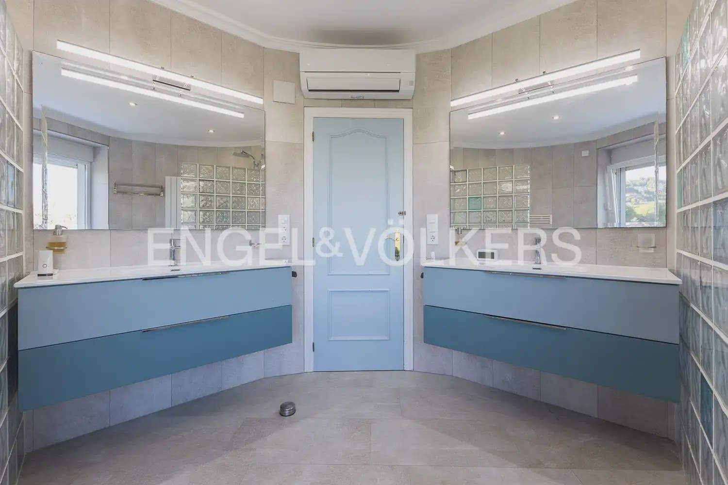 5 sypialnia Finka/Dom wiejski na sprzedaż w Pedreguer z basenem garażem - 1 495 000 € (Ref: 10159892)