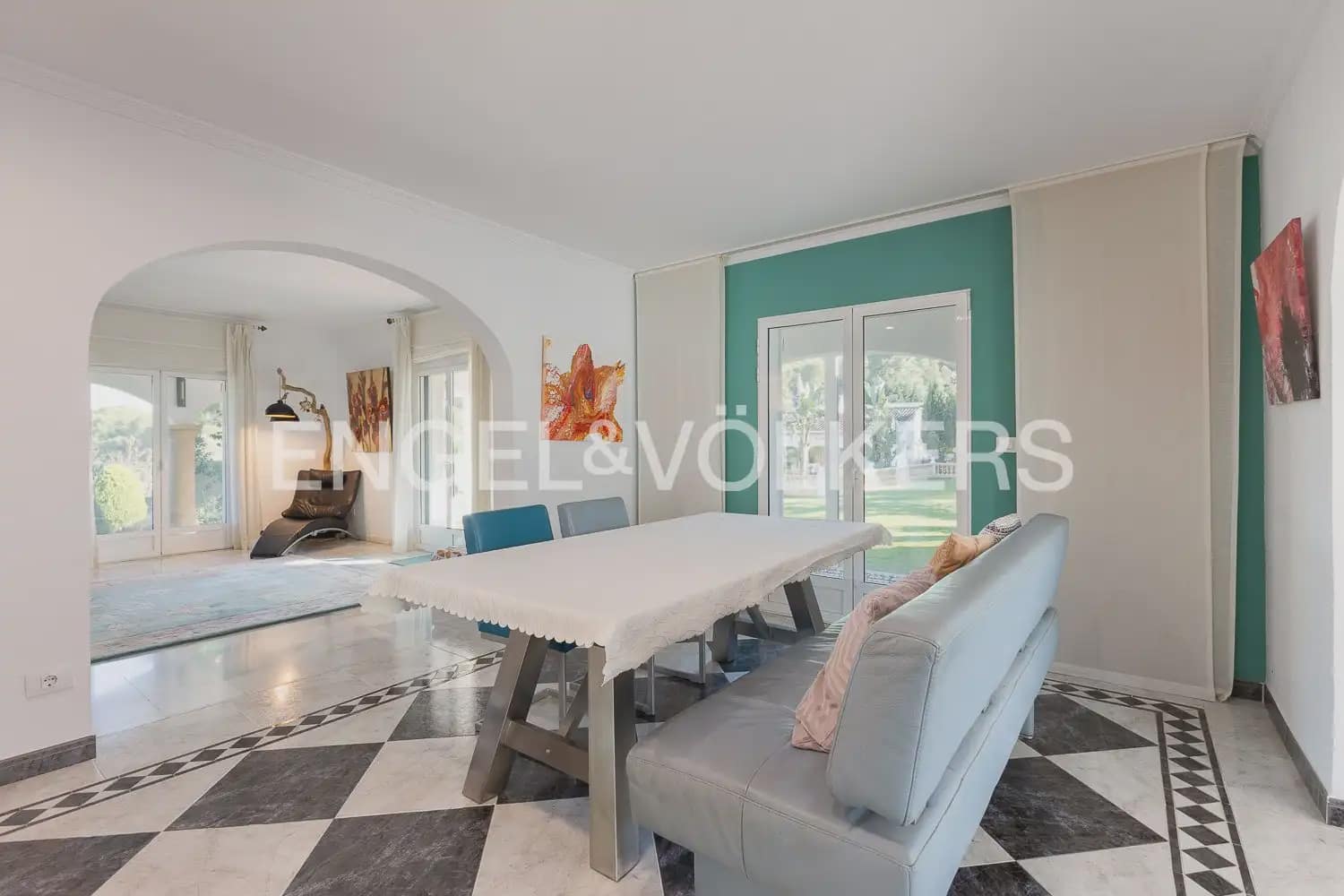 5 sypialnia Finka/Dom wiejski na sprzedaż w Pedreguer z basenem garażem - 1 495 000 € (Ref: 10159892)