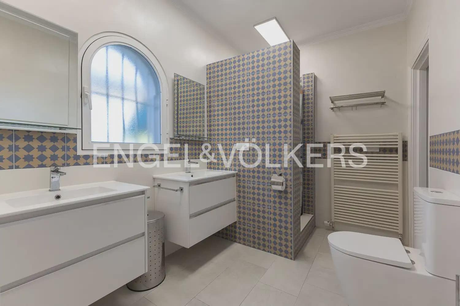 5 sypialnia Finka/Dom wiejski na sprzedaż w Pedreguer z basenem garażem - 1 495 000 € (Ref: 10159892)