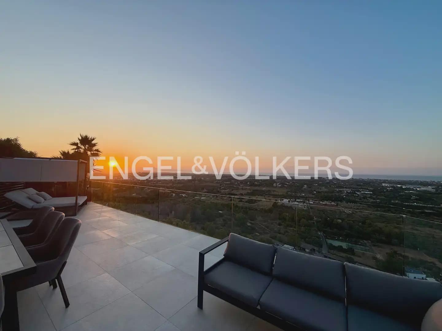 4 soveværelse Villa til salg i Denia med swimmingpool garage - € 1.499.000 (Ref: 10159893)
