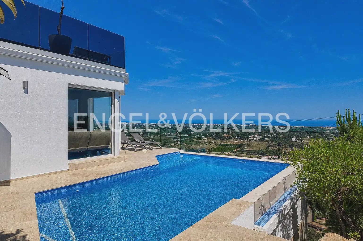 4 soveværelse Villa til salg i Denia med swimmingpool garage - € 1.499.000 (Ref: 10159893)