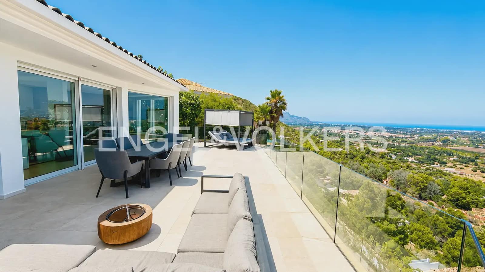 4 soveværelse Villa til salg i Denia med swimmingpool garage - € 1.499.000 (Ref: 10159893)