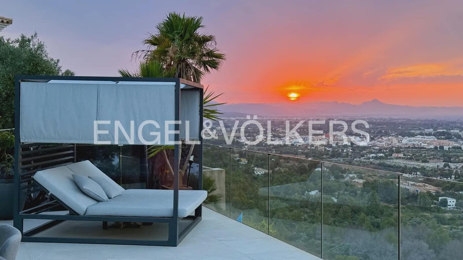 4 soveværelse Villa til salg i Denia med swimmingpool garage - € 1.499.000 (Ref: 10159893)