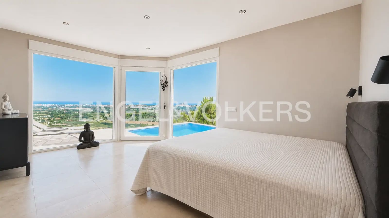 4 soveværelse Villa til salg i Denia med swimmingpool garage - € 1.499.000 (Ref: 10159893)