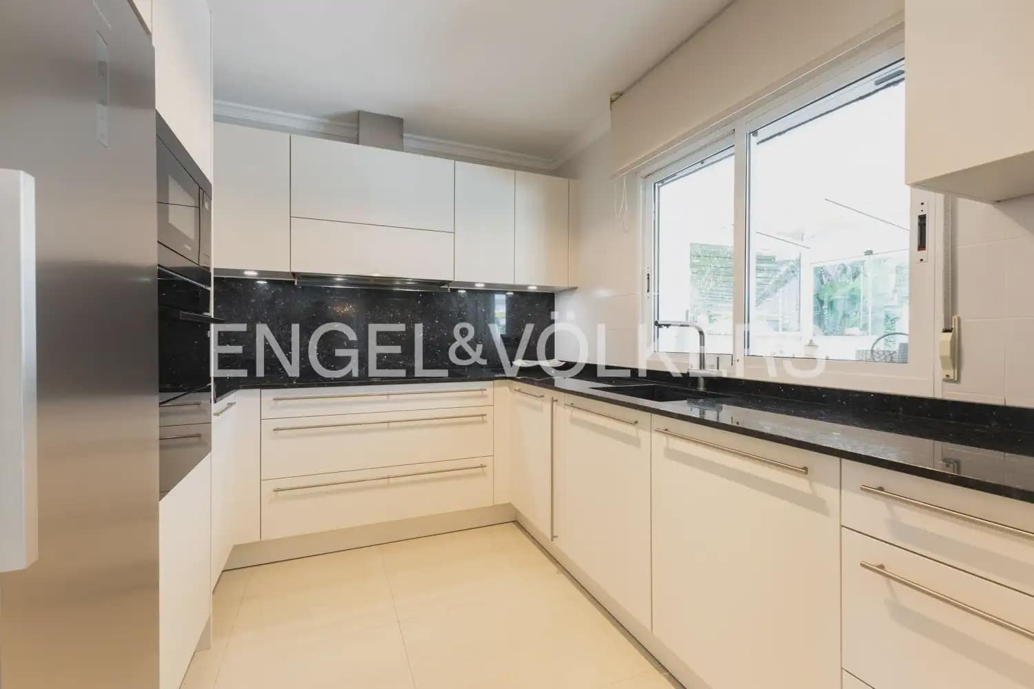 5 slaapkamer Villa te koop in Pedreguer met zwembad - € 1.490.000 (Ref: 10159894)