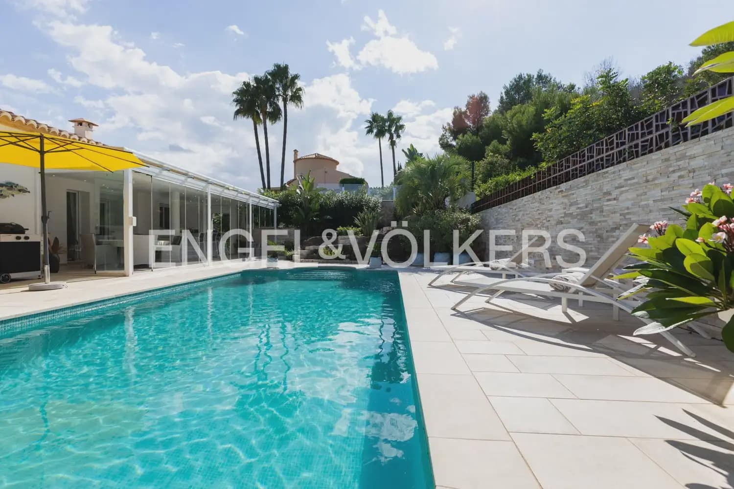 5 slaapkamer Villa te koop in Pedreguer met zwembad - € 1.490.000 (Ref: 10159894)