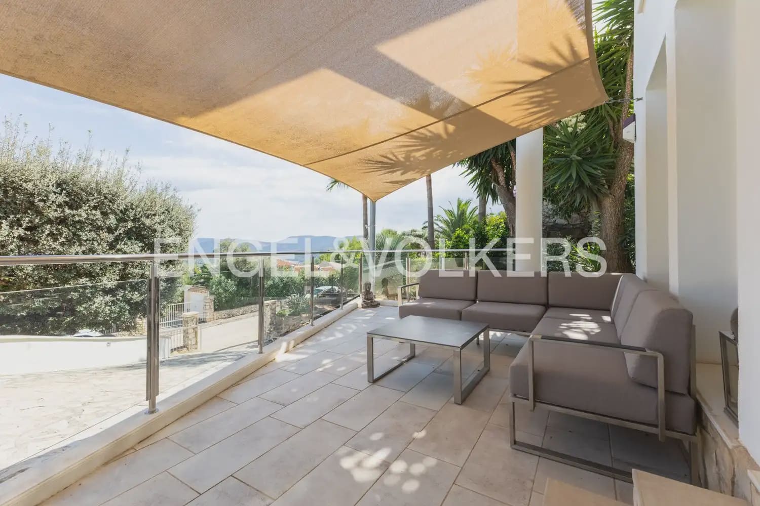 5 slaapkamer Villa te koop in Pedreguer met zwembad - € 1.490.000 (Ref: 10159894)