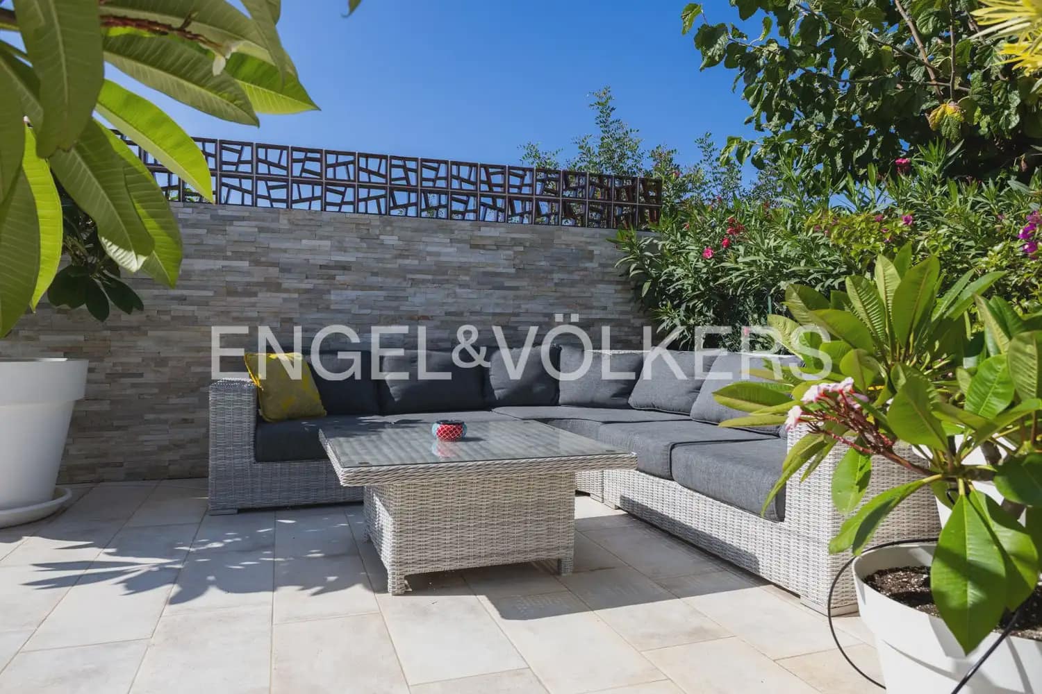5 slaapkamer Villa te koop in Pedreguer met zwembad - € 1.490.000 (Ref: 10159894)
