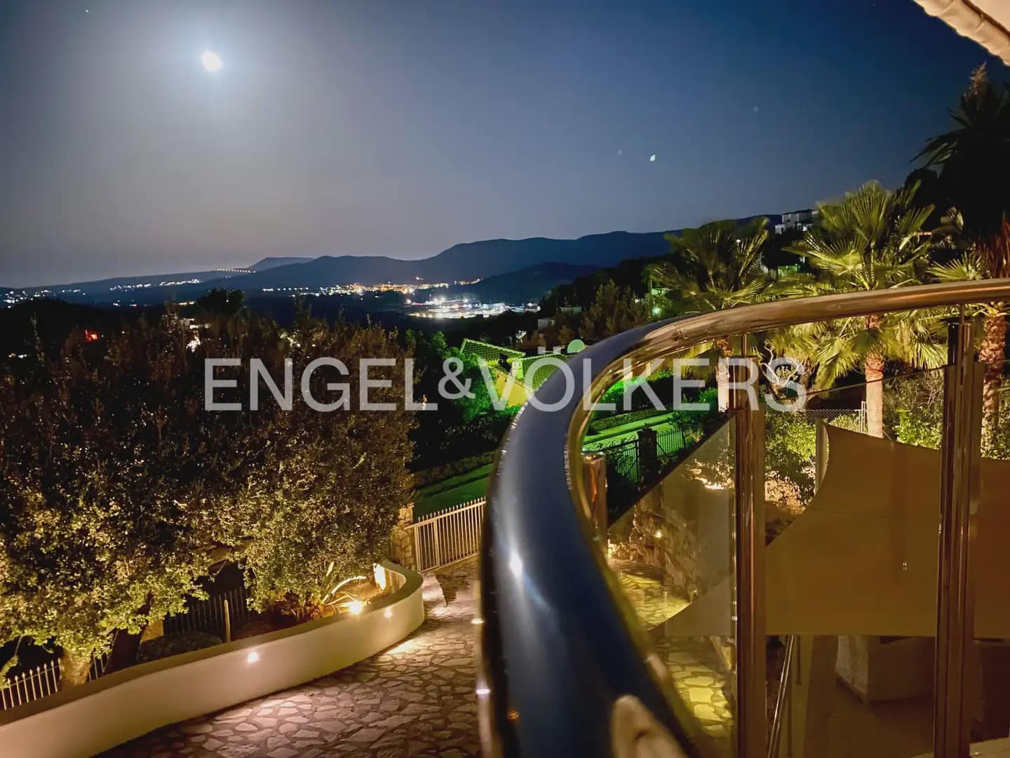 5 slaapkamer Villa te koop in Pedreguer met zwembad - € 1.490.000 (Ref: 10159894)