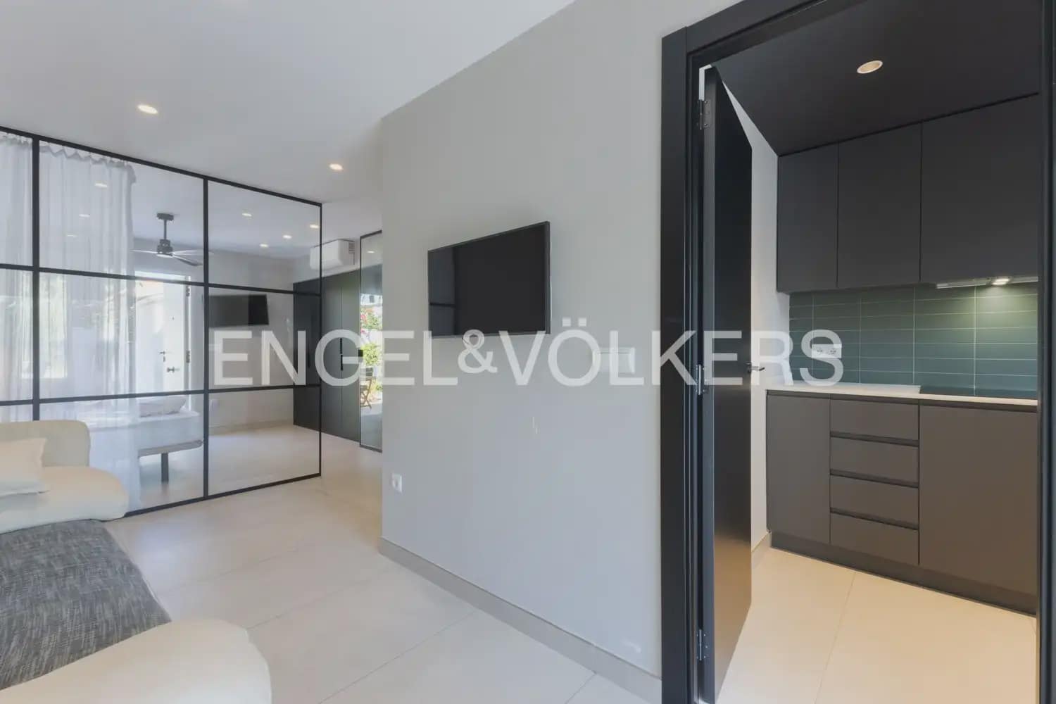 1 bedroom Beach Apartment for rent in Denia - € 1,050 (Ref: 10160035)