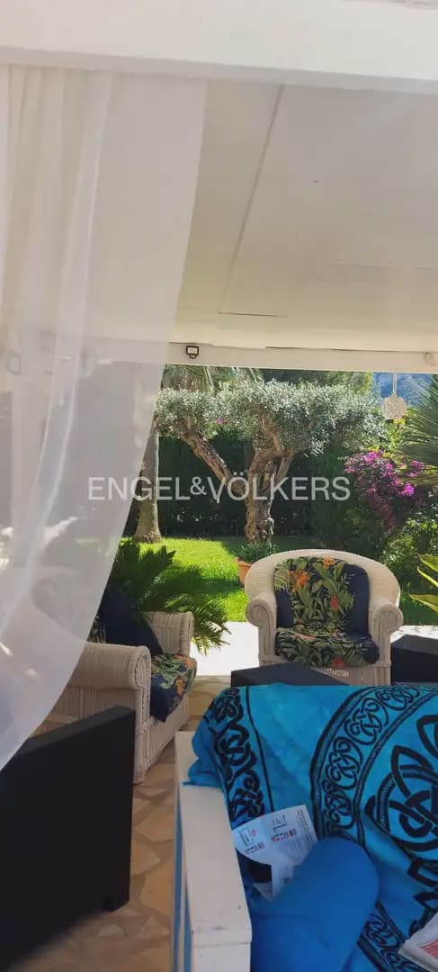 6 slaapkamer Villa te koop in Denia met zwembad garage - € 740.000 (Ref: 10160036)